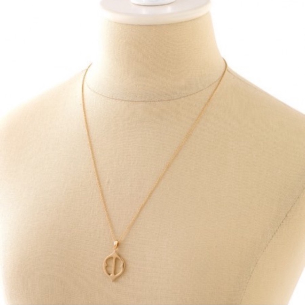 Stella & Dot | Necklace | Fortuna Pendant Necklace - Picture 4 of 9